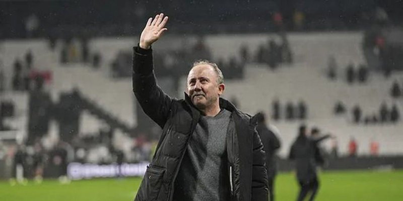 Beşiktaş’la Sergen Yalçın’ın yolları ayrıldı