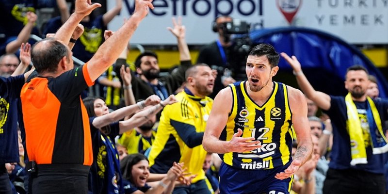 Kaunas’ı geçen Fenerbahçe Final Four’da: 90-94